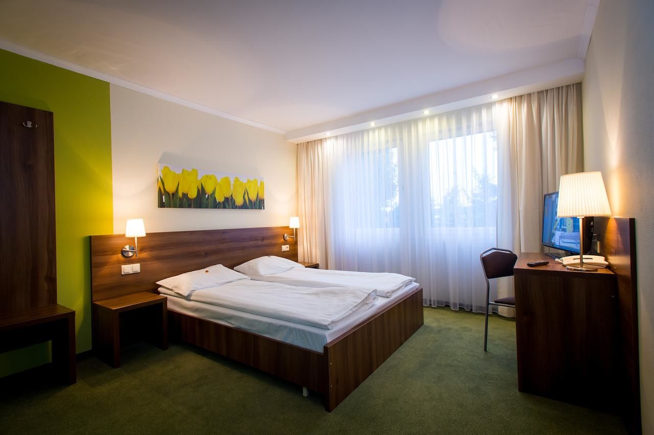 Отель Hotel Europa Эльблонг-27